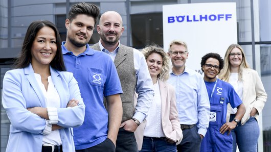 Team photo of Böllhoff employees