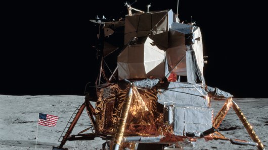 Modulul lunar pe suprafața Lunii, 1969 – cu inserții filetate HELICOIL® la bord