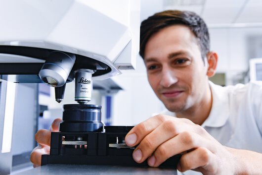 Univerzální zkoušky tvrdosti v naší akreditované zkušební laboratoři