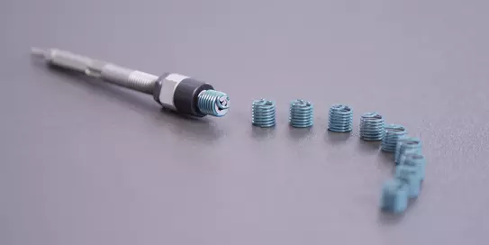 Quá trình lắp đặt HELICOIL® Smart với dụng cụ khí nén