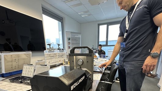 Junkers-Test Vorführung direkt vor Ort beim Kunden