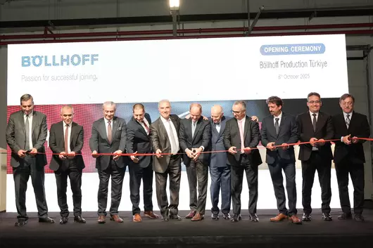 Feierliches Band durchschneiden bei der Eröffnung des Böllhoff Produktionsstandorts in Izmir im Oktober 2025
